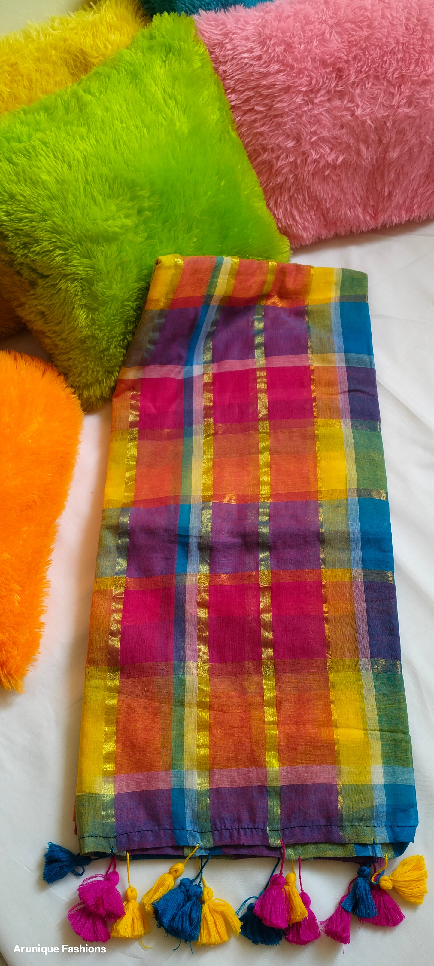 Multicolor Zari Rainbow Checks Mul Cotton Saree - Saree with Pillows for Product Enhancement
