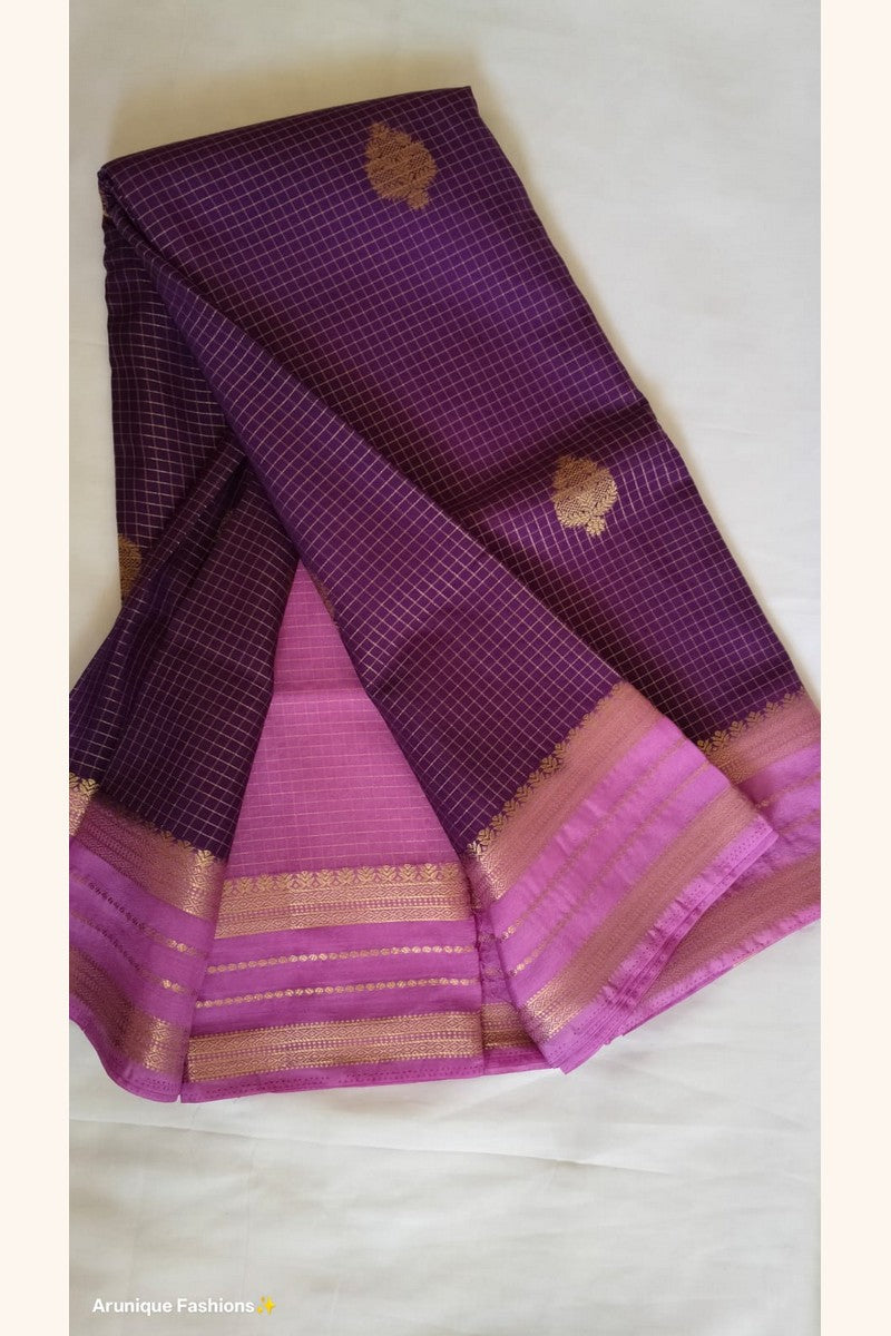 Lavender blouse piece with gold zari border – deep purple crepe silk saree – Arunique Fashions