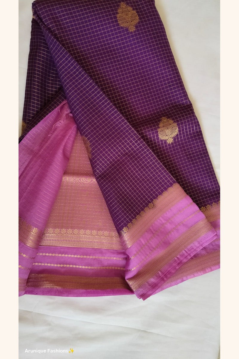 Lavender pallu with dense gold paisley-scroll zari weave – deep purple crepe silk saree – Arunique Fashions