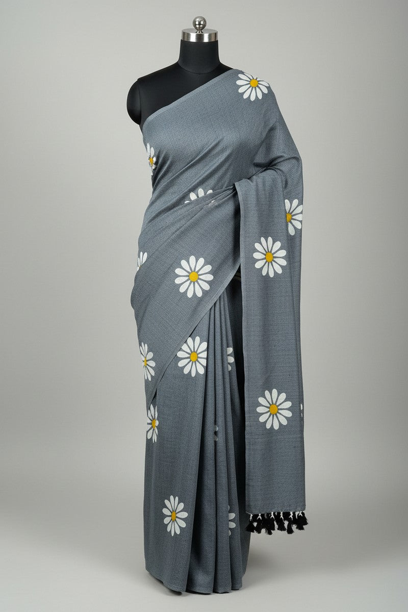 Mannequin display of grey sunflower print khadi saree