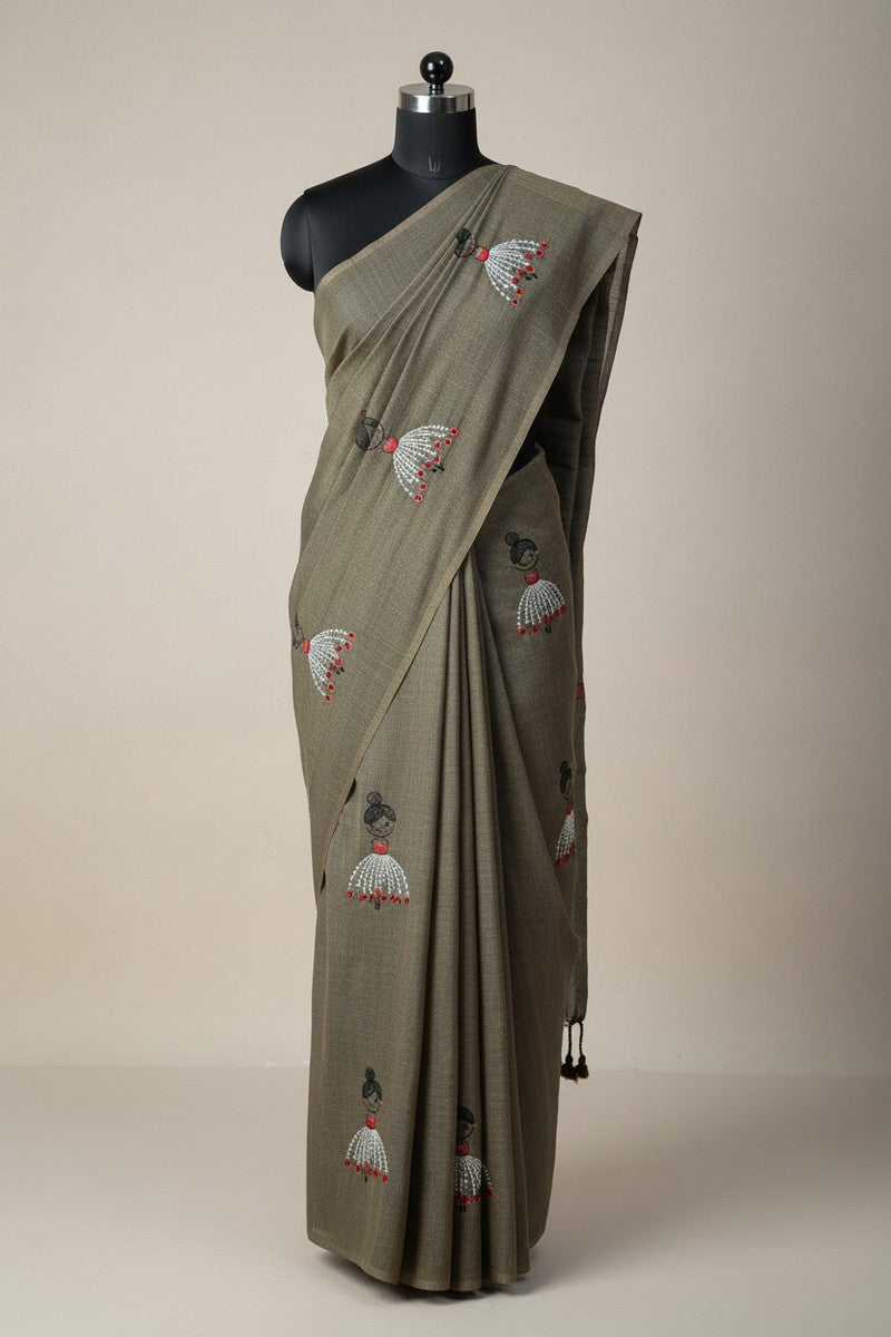 Mannequin display of snuff brown baby doll motif khadi saree