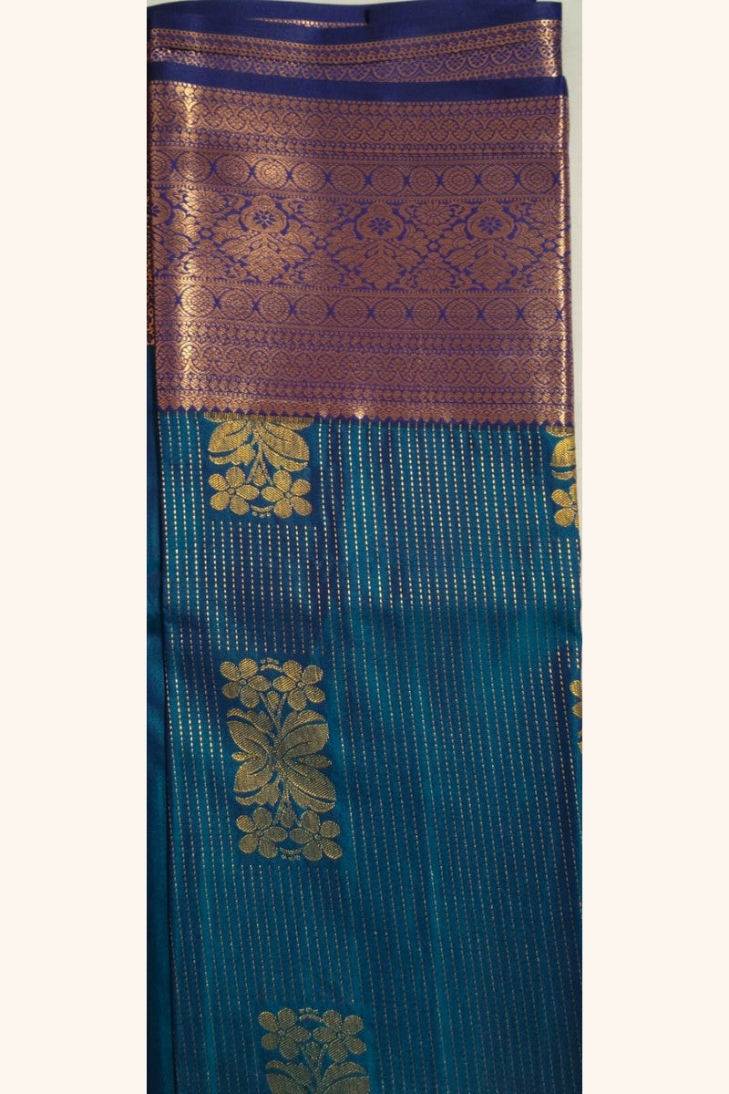 Turquoise Blue Saree with Golden Floral Butta & Purple Pink Zari Pallu - Body Close-up Detail